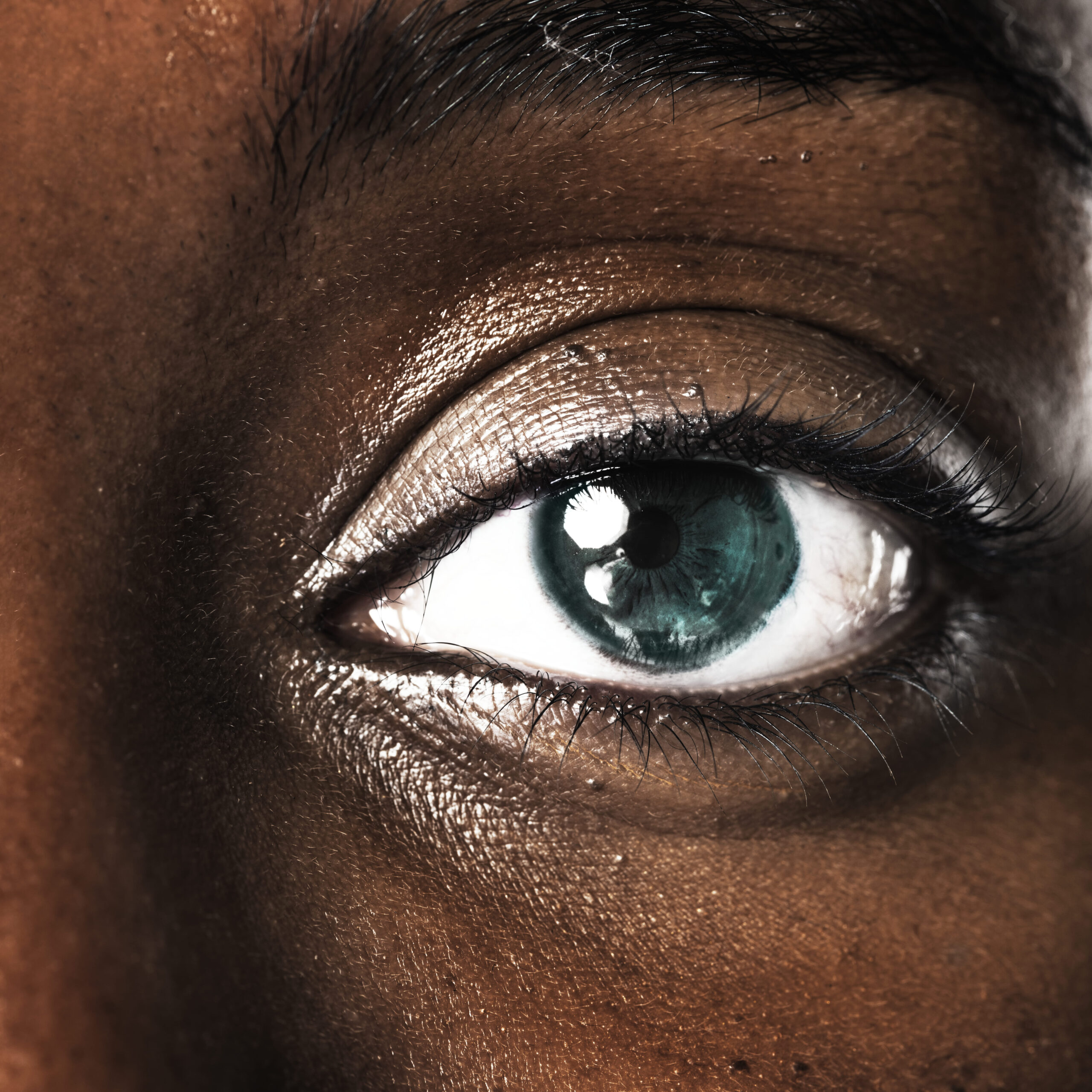 Woman rsquo s eye with intraocular contact lens smart technology (1)